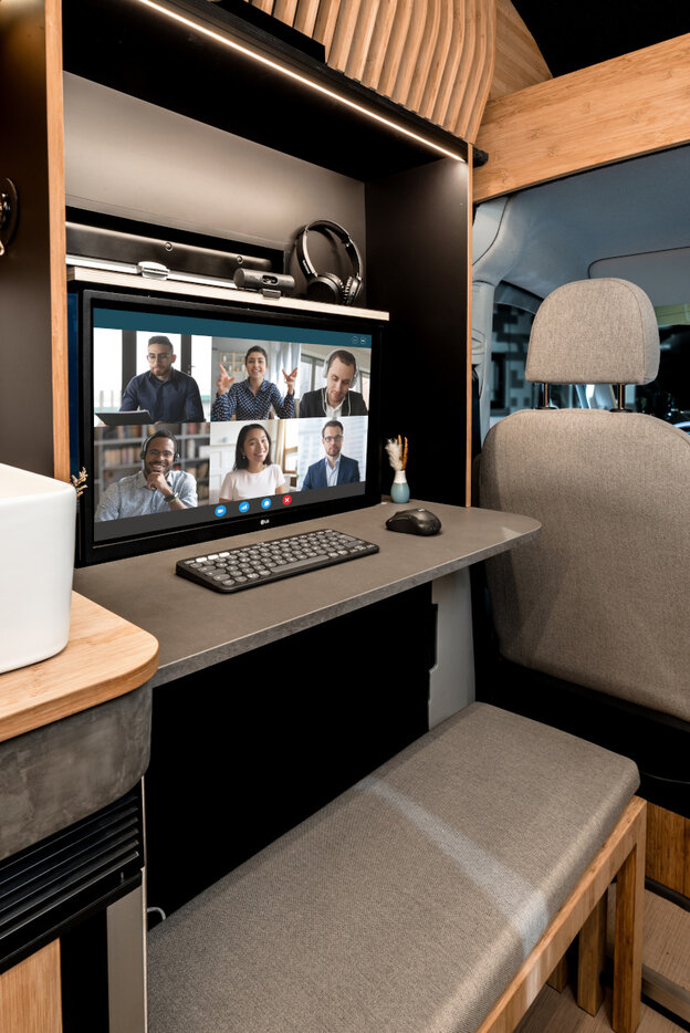 Cross Cabin Signature Arbeitsbereich | © ALPS ALPINE Europe GmbH