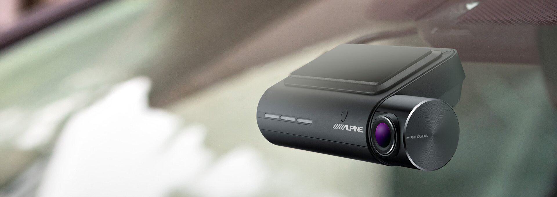 Alpine DVR-F800 Pro installed | © ALPS ALPINE Europe GmbH Alpine DVR-F800 Pro installed | © ALPS ALPINE Europe GmbH