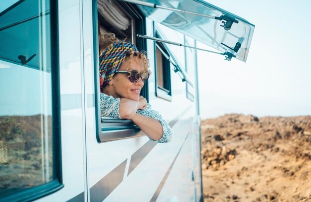 Wohnmobil privat mieten: 8 Fallen und wie sie sich vermeiden lassen | © Foto: stock.adobe.com, s