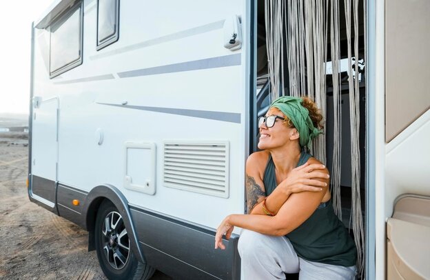 Wohnmobil privat mieten: 8 Fallen und wie sie sich vermeiden lassen | © Foto: stock.adobe.com