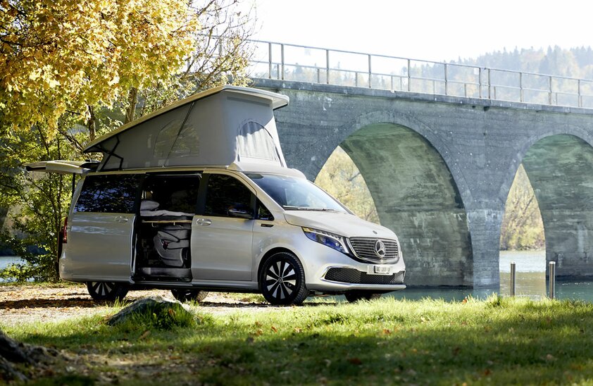 Mercedes-Benz EQV mit Campingausbau der Sortimo Walter Rüegg AG aus der Schweiz. | © Foto: Autoren-Union Mobilität/Mercedes-Benz