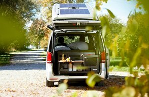 Mercedes-Benz EQV mit Campingausbau der Sortimo Walter Rüegg AG aus der Schweiz. | © Foto: Autoren-Union Mobilität/Mercedes-Benz