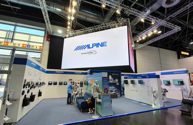 Caravan Salon Düsseldorf 2021 Alpine | © Foto: ALPS ALPINE Europe GmbH