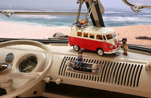 VW T1 Camping Bus von Playmobil. | © Foto: Auto-Medienportal.Net/Volkswagen