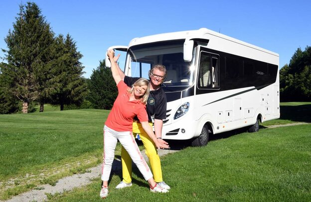 Marianne und Michael: aufs Wohnmobil gekommen | © Foto: Schneider-Press, W. Breiteneicher