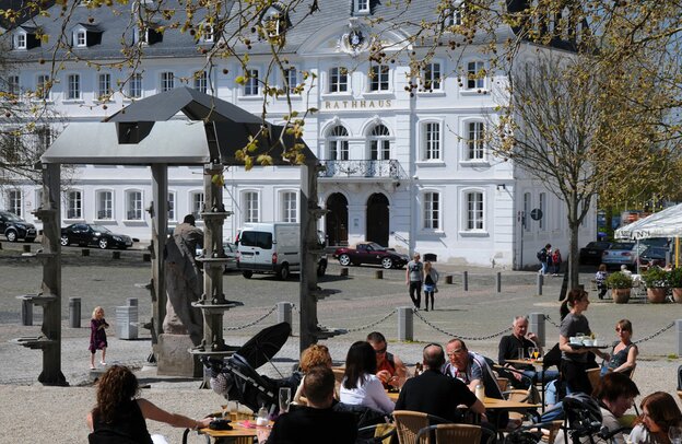 Saarbrücken, Schloßplatz mit altem Rathaus, Barockstraße Saarpfalz | © Saarbrücken, Schloßplatz mit altem Rathaus © Jürgen Profoehr, AG Barockstraße Saarpfalz