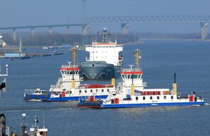 Brunsbüttel Schleuse, Ship spotting | © Foto: FERIENSTRASSEN.INFO
