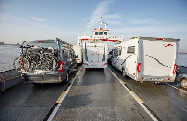 Wohnmobil Fähre Wischhafen | © Fähre Wischhafen Glückstadt - Foto: Bargiel