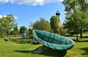 Glasarche von Ron Fischer, Gläserne Gärten Frauenau | © Glasmuseum Frauenau, Foto: Sven Bauer