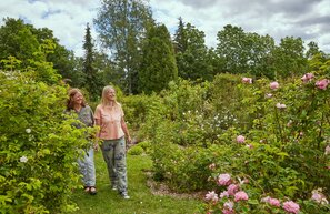 © Erndtebrück, Alter Friedhof Rosengarten © Tanja Evers, TVSW e.V.