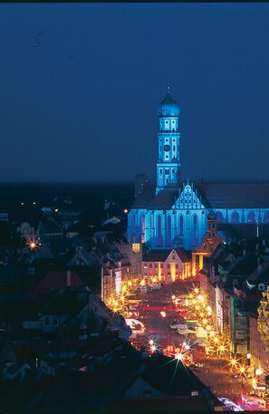 Sisi-Straße - Augsburg - Maximilianstraße mit Ulrichskirchen  | © Foto: Sisi-Straße, Regio Augsburg Tourismus GmbH