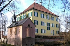 Sisi-Straße, Schloss Unterwittelsbach | © Schloss Unterwittelsbach, Foto: Wikipedia, CC BY-SA 3.0