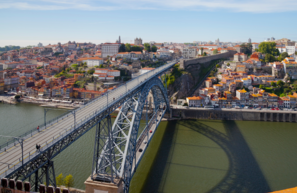 Puente Don Luis I - Oporto  | © Puente Don Luis I - Oporto Foto: Diego Delso, CC BY-SA 3.0, via Wikimedia Commons