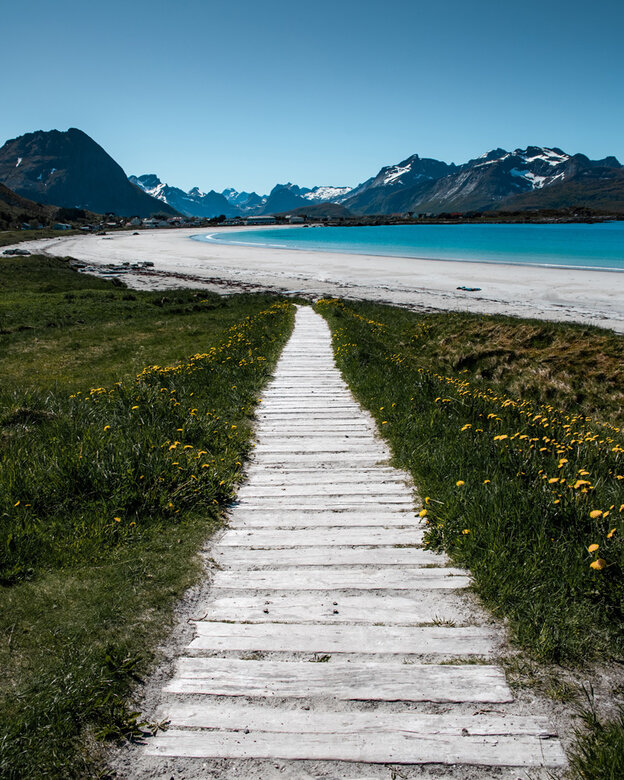 Ramberg Strand, Lofoten mit dem Wohnmobil | © Ramberg Strand, Foto: Pexels - Tobias Bjørkli