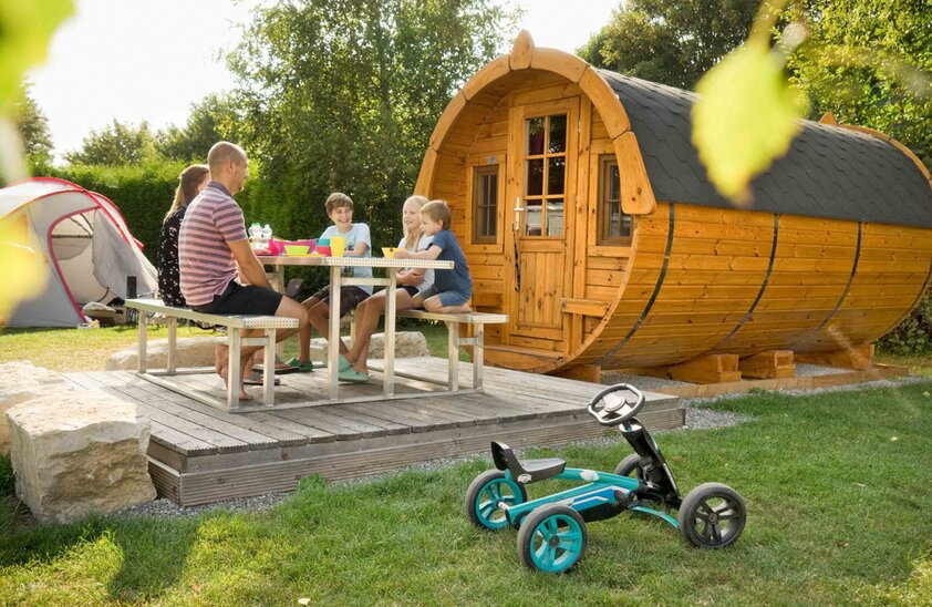 Lech Camping Schlaffass | © Foto: bayern.by/Tobias Gerber