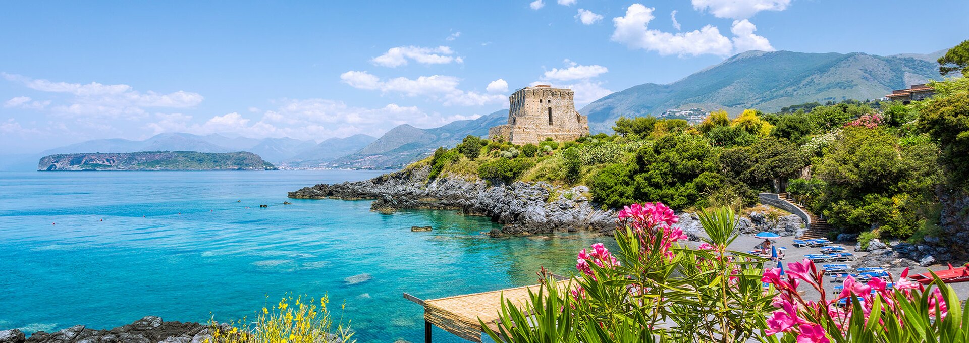 Camping in Italien - Calabria, Italy | © ©mRGB - stock.adobe.com